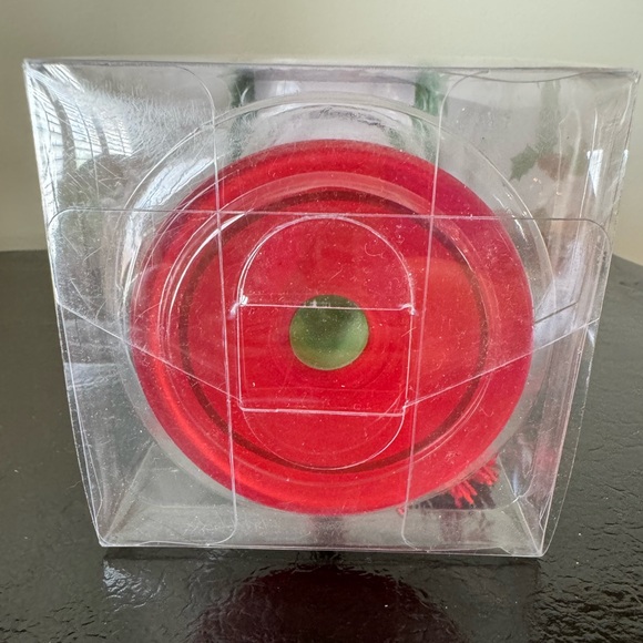 Delish Hand-Painted Christmas Cheer Wine Glass NWT - Picture 5 of 6